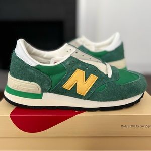 Size 9 - New Balance 990v1 x Teddy Santis - Made In USA - (M990GG1)